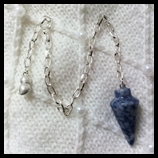 Pendule en pierre naturelle bleu